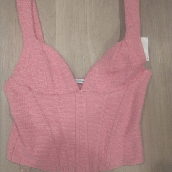 Sexy‎ cute cropped Short sleeveless sexy top ( skirt available different ad) - Picture 3 of 6